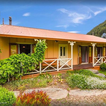 Central Peach - Queenstown Holiday Home 외부 사진