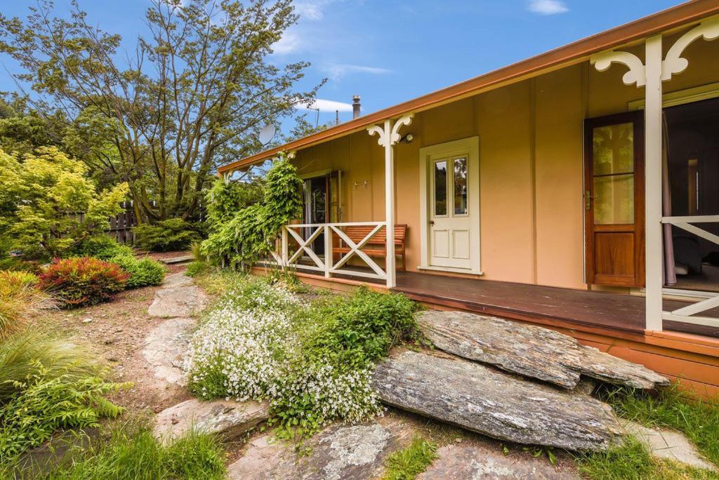 Central Peach - Queenstown Holiday Home 외부 사진